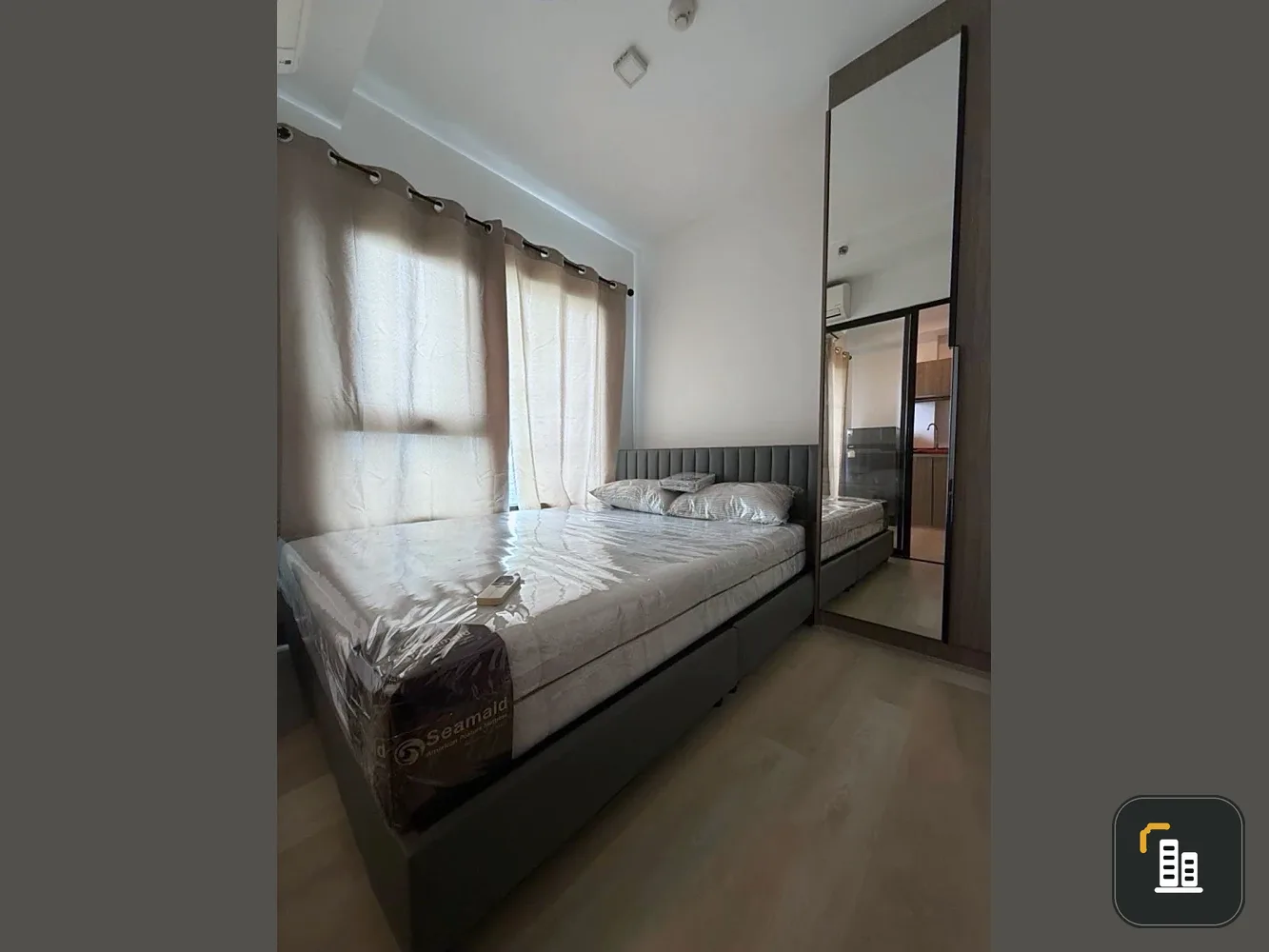 For sale: Kensington Sukhumvit-Theparak, 11th floor, partitioned room, fully furnished, ready to move in, reserve now.