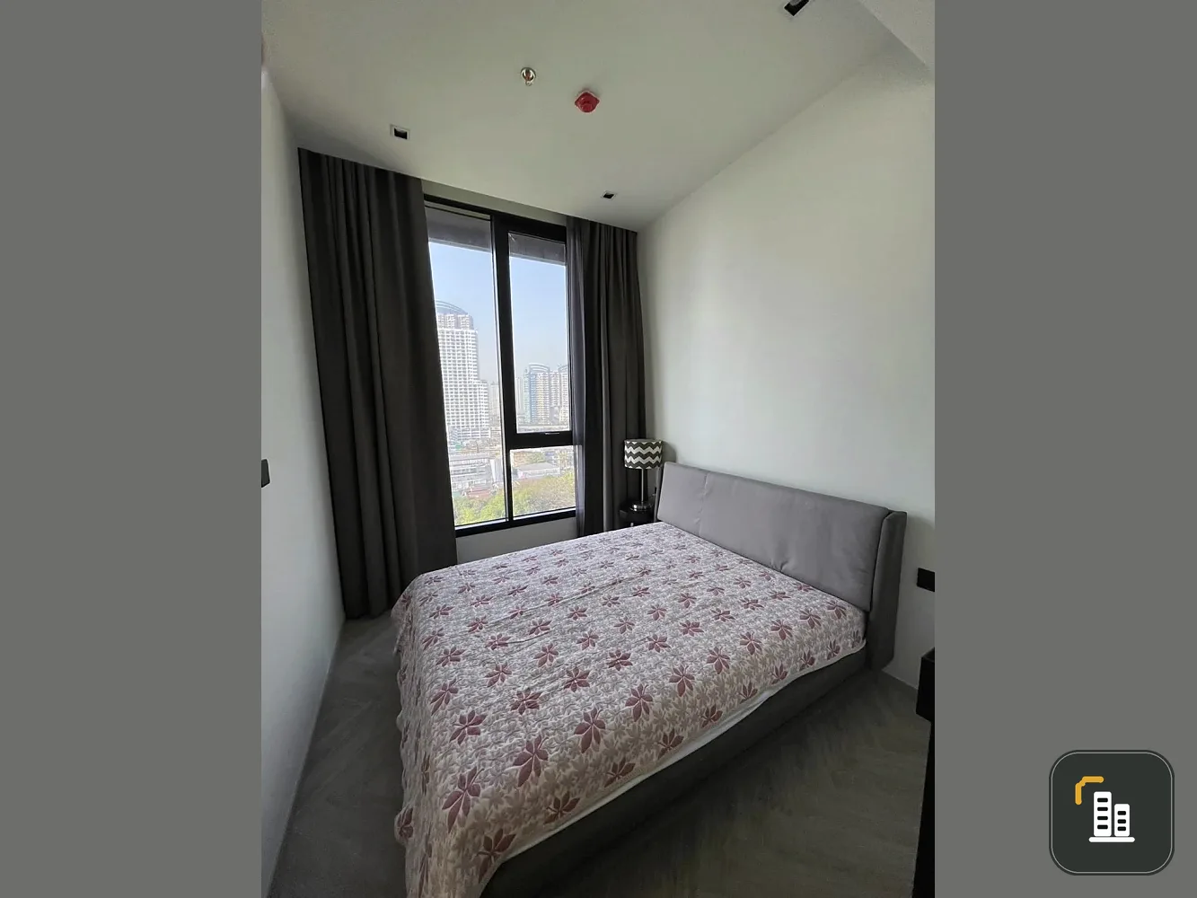 Condo for rent: Chapter Charoennakhon-Riverside. Large, comfortable room. Great living space. Great price. Come reserve now!