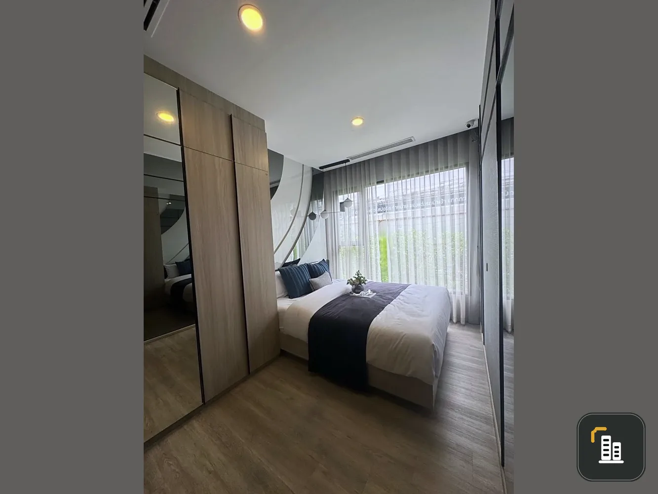 Down payment sale for Origin Place Bangna, a lovely room with complete furniture and amenities, good location, reserve now!