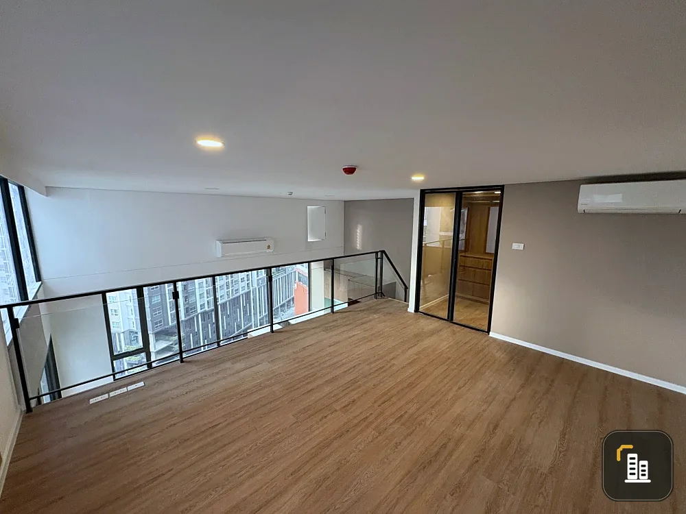 For sale Landmark @MRTA Station, spacious room, comfortable, airy, hurry and reserve now.