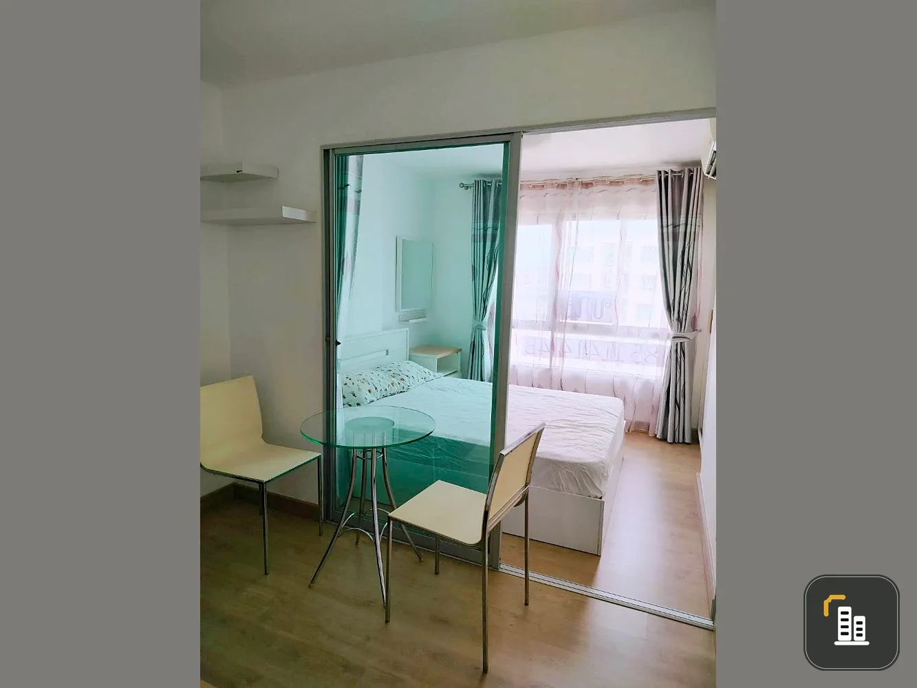 For sale: DEN Vibhavadi, 7th floor, separate room, fully furnished, ready to move in, buy now, urgent.