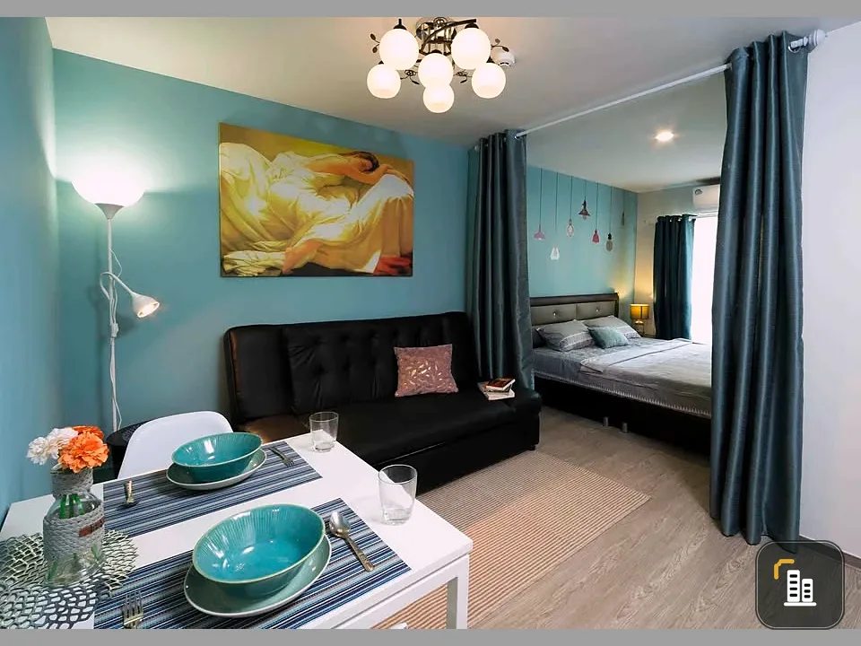 For sale: Regent Home Sukhumvit 97/1. Very good room proportions. Separate kitchen on balcony. Young people building themselves up..comfortable living