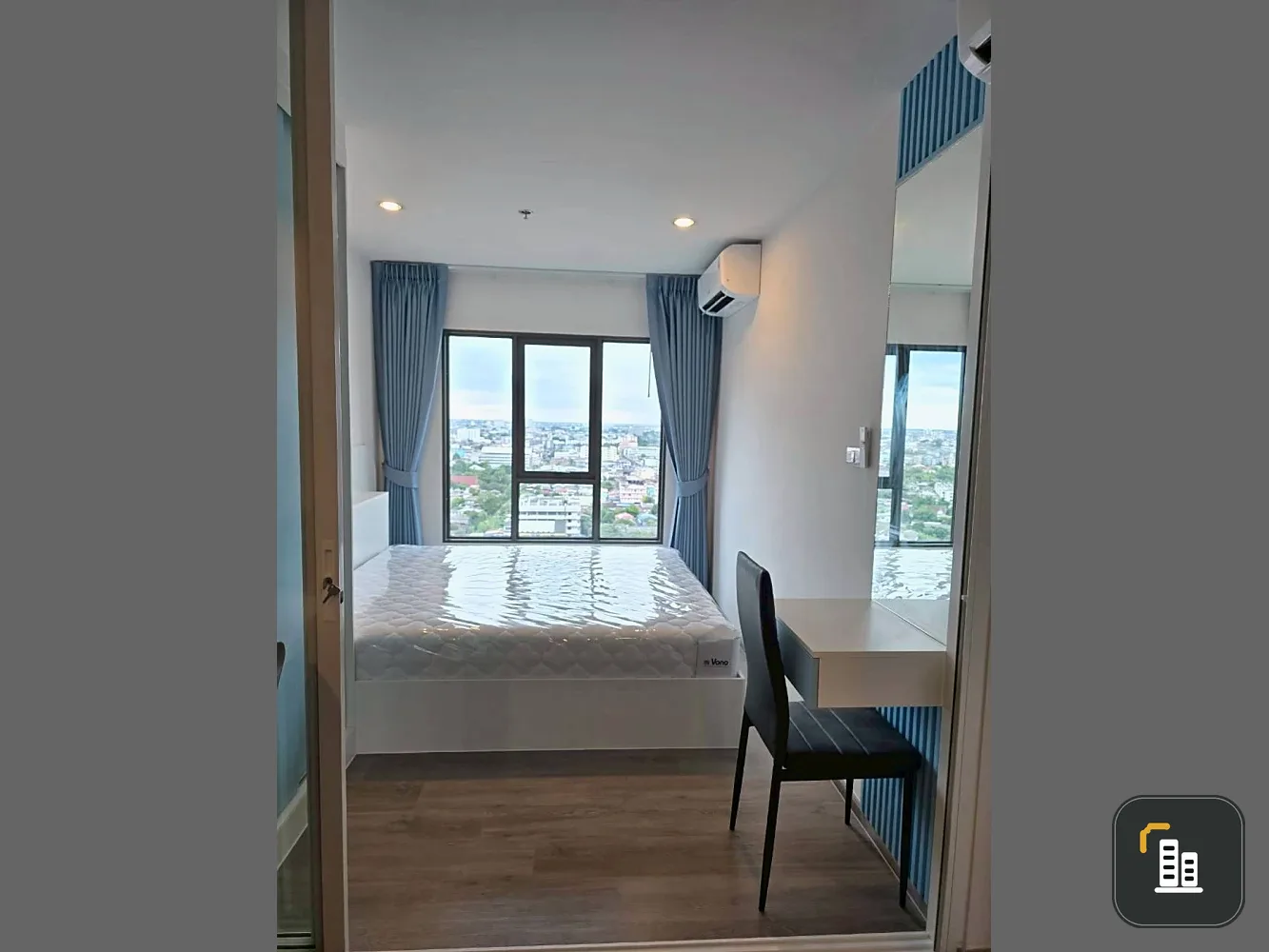 Condo for rent: Regent Home Wutthakat, beautiful view, corner room, ready to move in, built-in furniture throughout the room, come reserve now!