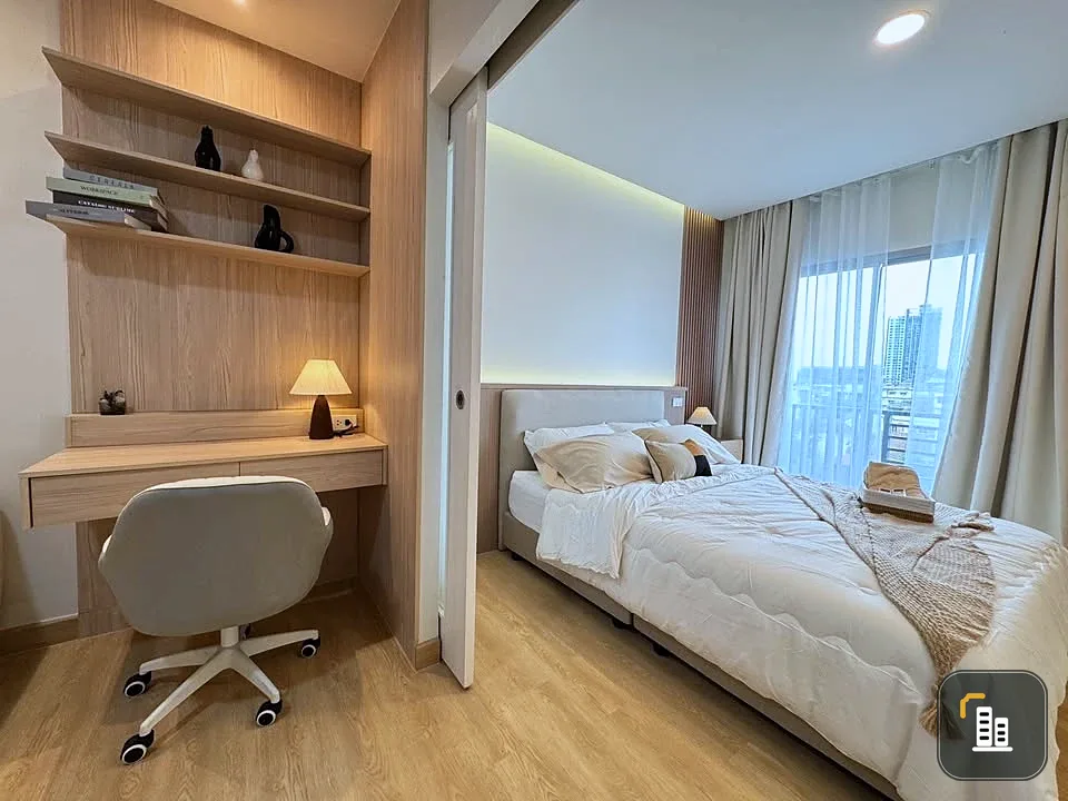 For sale: The Seed Sathorn-Taksin, beautiful open view, well-decorated, inviting, separate kitchen and balcony. Reserve now!