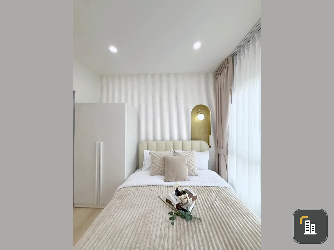For sale: The KITH Sukhumvit 113, beautifully decorated room with a stunning theme, fully furnished and equipped with appliances. Reserve now!