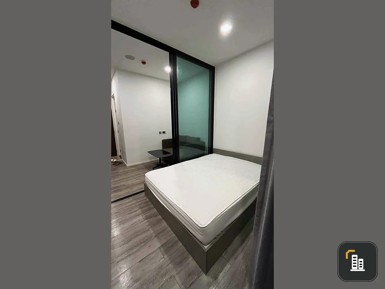 For rent: Brown Condo Ratchada 32