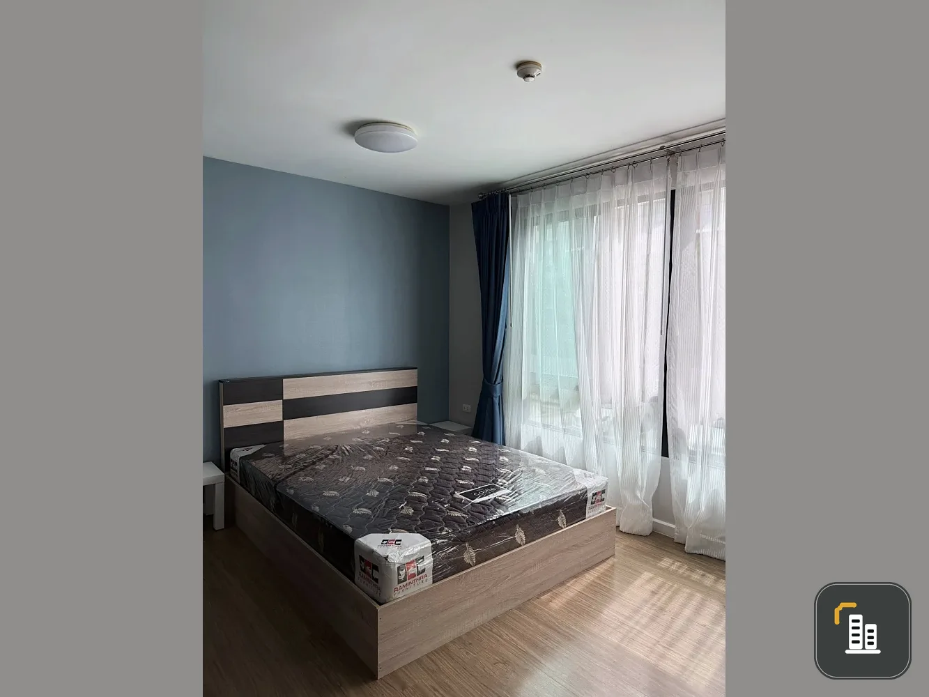 For rent: i Condo Salaya 2, Building C, 2nd floor, cool room, next to the swimming pool, fully furnished with appliances. Don't miss out!