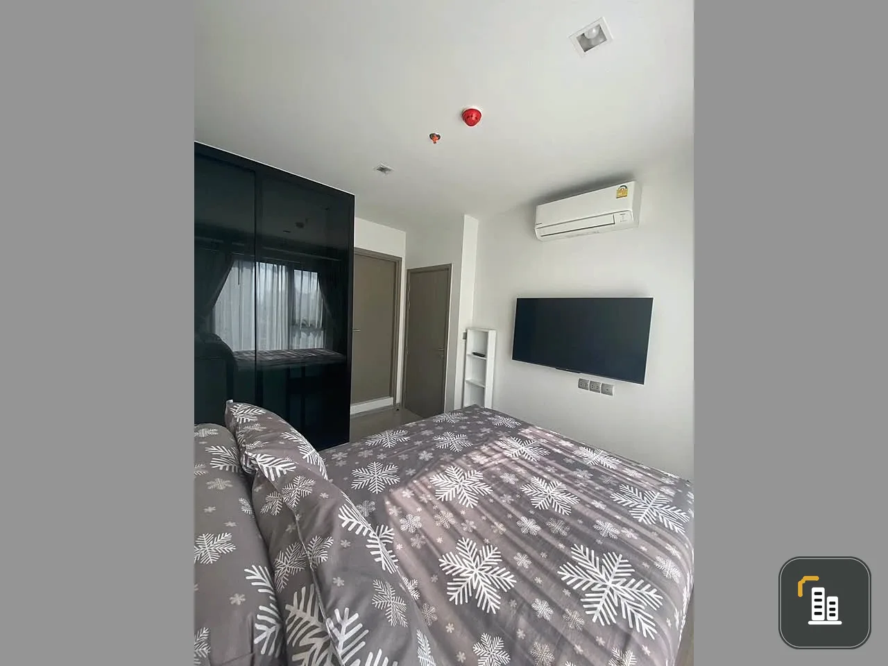 Condo for rent: Life Asoke Hype, room with garage, fully furnished, just bring your belongings and move in.