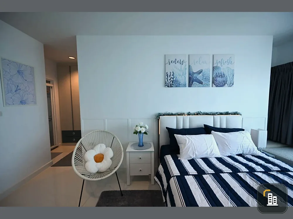 Condo Centric Sea for sale, spacious room with plenty of usable space, decorated in a controlled tone, comes with complete amenities, don't miss it.