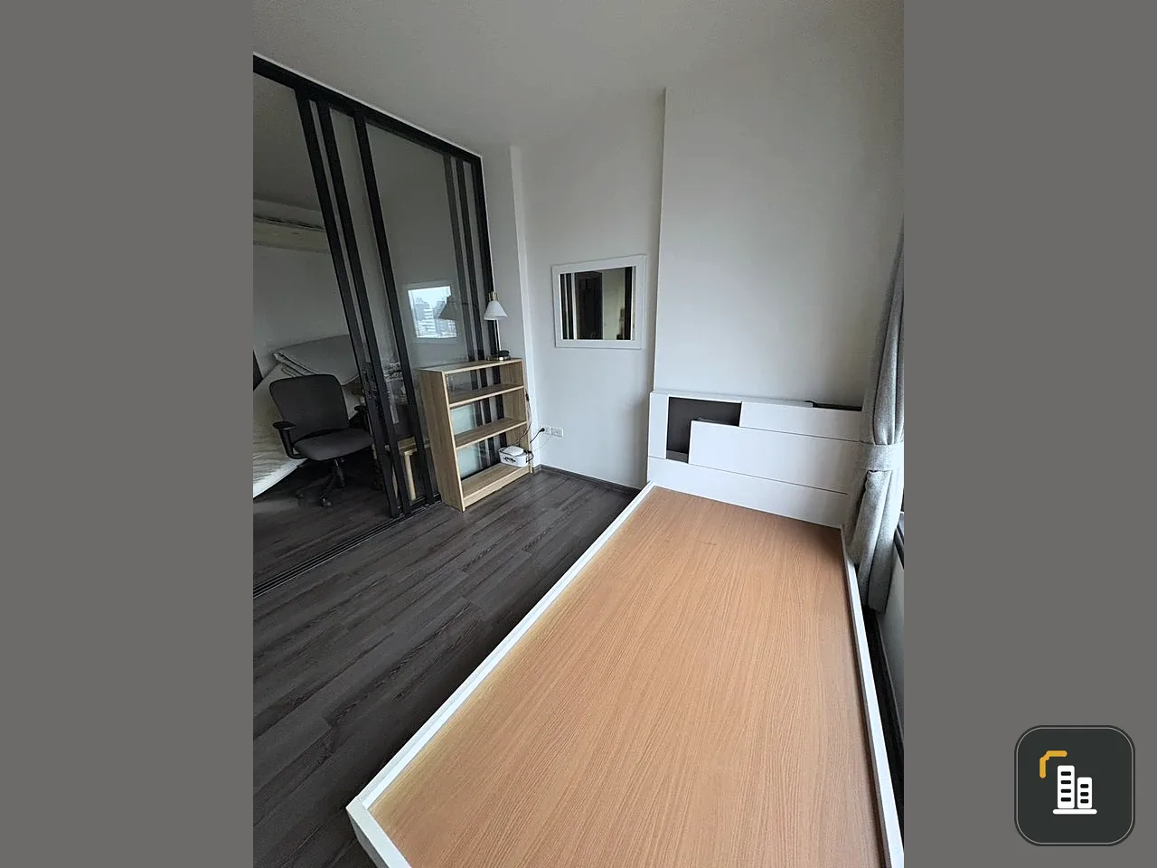 Urgent sale! The Base Park West, 1 bedroom, 1 bathroom, 10th floor, reasonable price, convenient and complete here. Reserve now!
