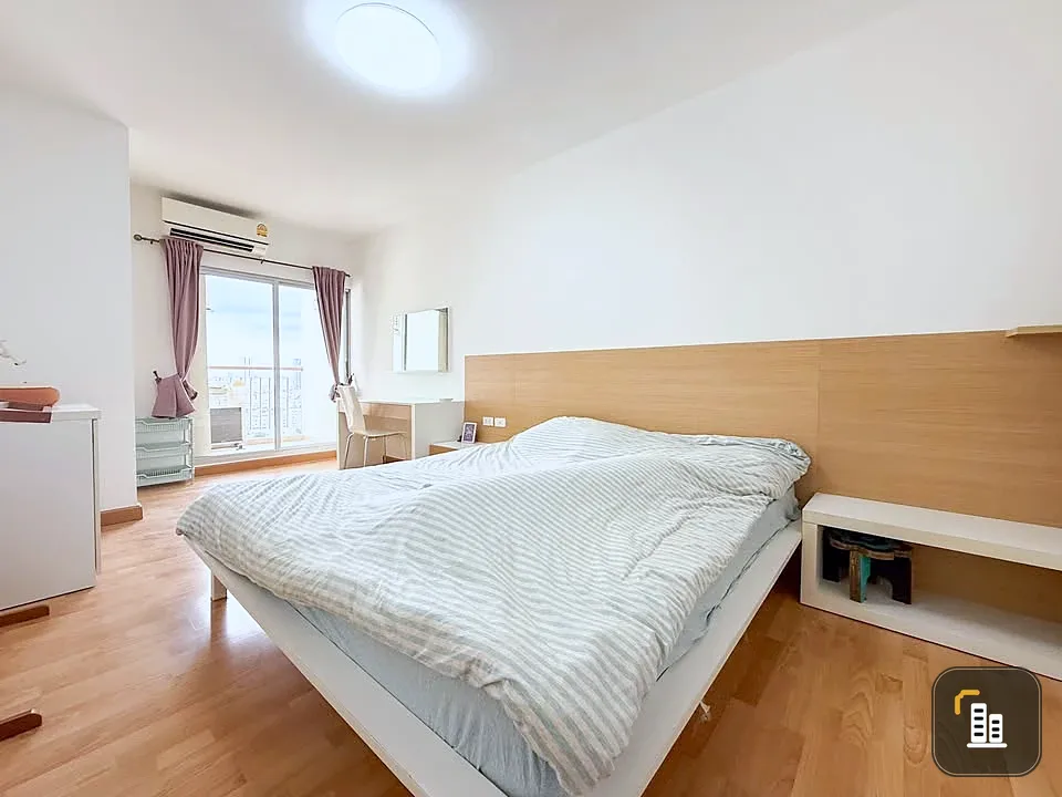 For sale: City Home Ratchada-Pinklao, 1 bedroom, 1 bathroom, plenty of living space, fully furnished. Reserve now!