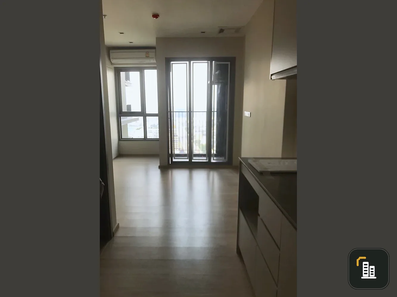 Whizdom Station Ratchada-Tha Phra for sale, nice room, high floor, good ventilation, reserve now, don't miss out++