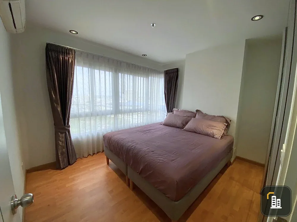 For rent: The President Sathorn-Ratchapruek 2, spacious rooms, lots of usable space, great price, hurry and reserve now!