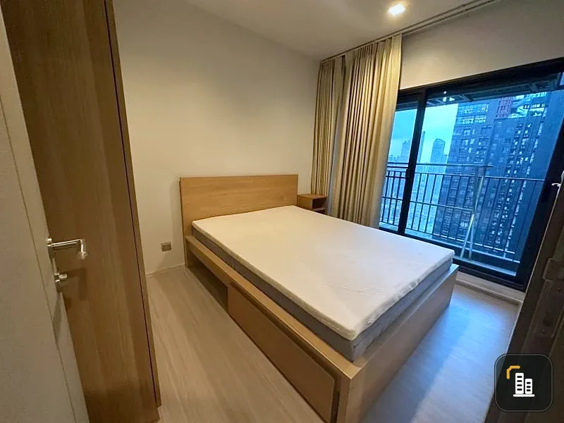 For rent: Life Asoke Rama 9, 36th floor, fully furnished, ready to move in!!