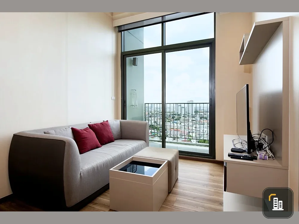 For sale/rent: TEAL Sathorn-Taksin, ready-to-move-in room, fully furnished, just bring your own furniture and move in!!!
