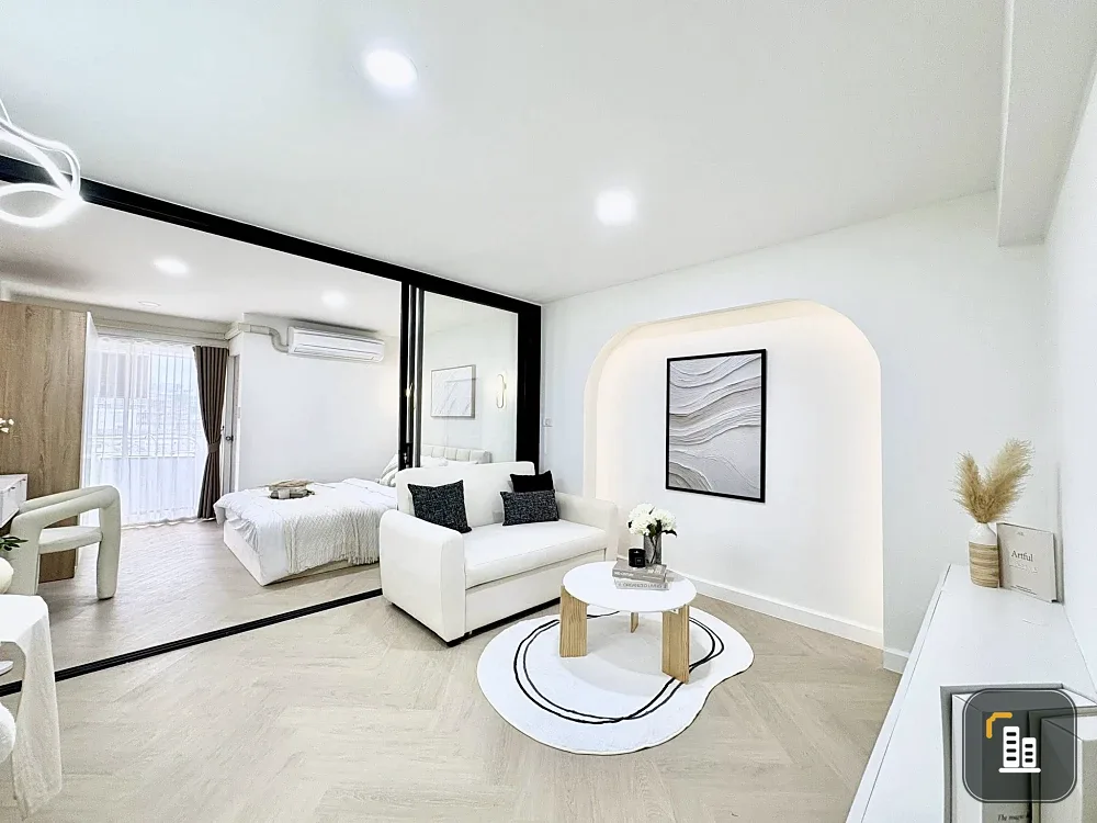 For sale!! Ratchada City Condo (RC Building, 5th floor), furnished, near the BTS, reserve now!