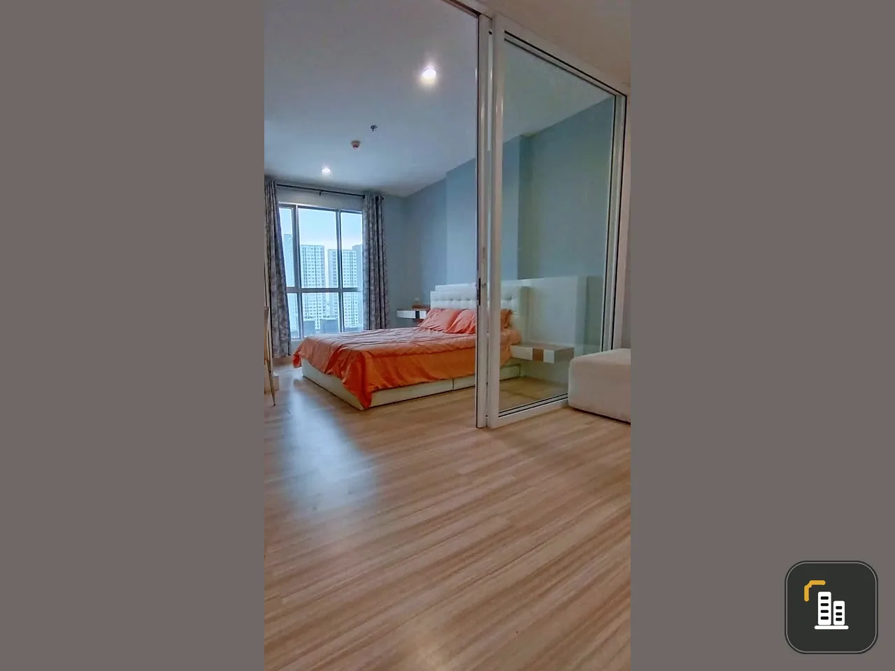 The Hotel Serviced Condo for rent, high floor, fully furnished, affordable price, spacious and comfortable, reserve now.