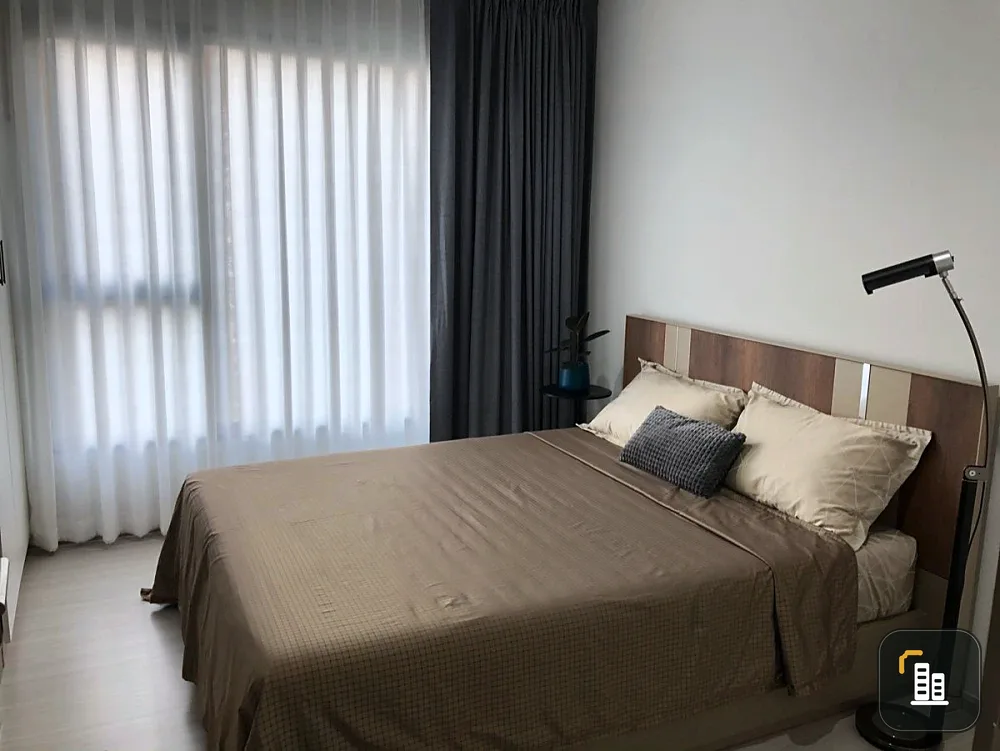For rent: Life Asoke-Rama 9, a nice room with complete decoration. Reserve now, don't miss out!