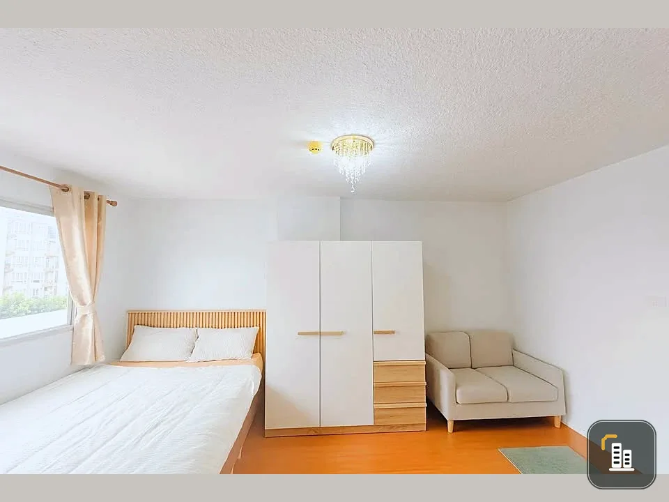 For sale: Lumpini Condo Town Romklao-Suvarnabhumi. Live there and be successful. Live there and be lucky. Live there and feel refreshed. Interested? R