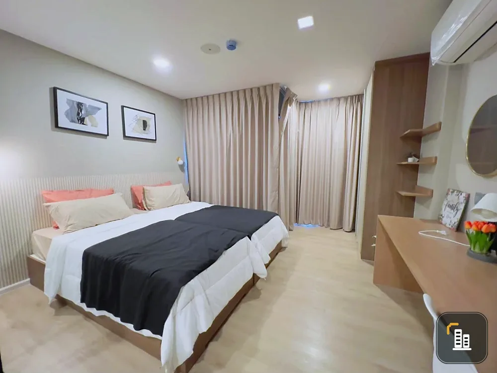 For sale: Kave Town Shift, a lovely room with a theme-controlled decor, fully furnished, and a garden view. Reserve now!