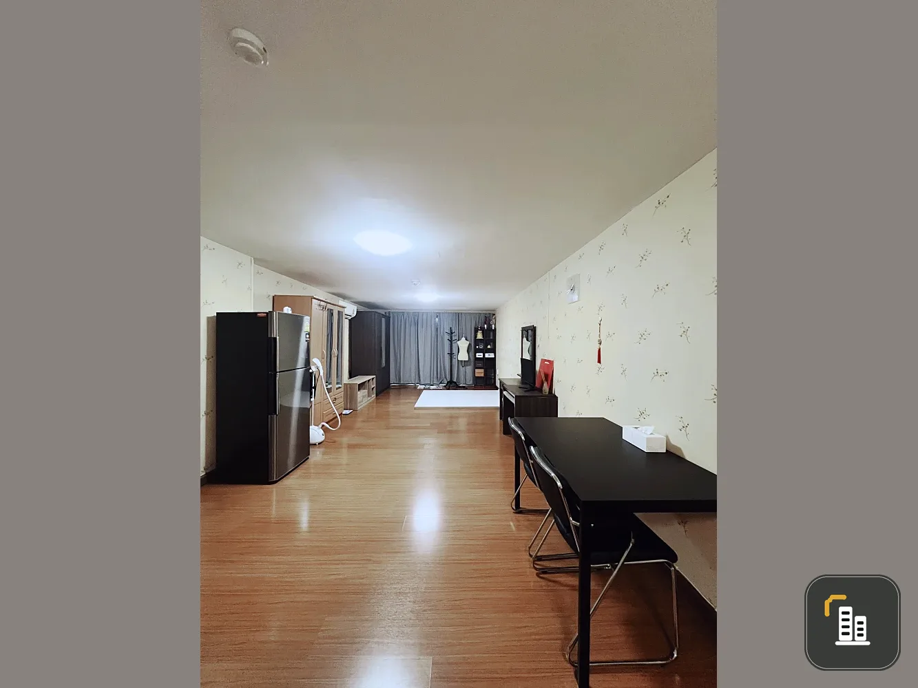 For rent: Flora ville Studio room, 50 sq m., very large room, just bring your belongings and move in.