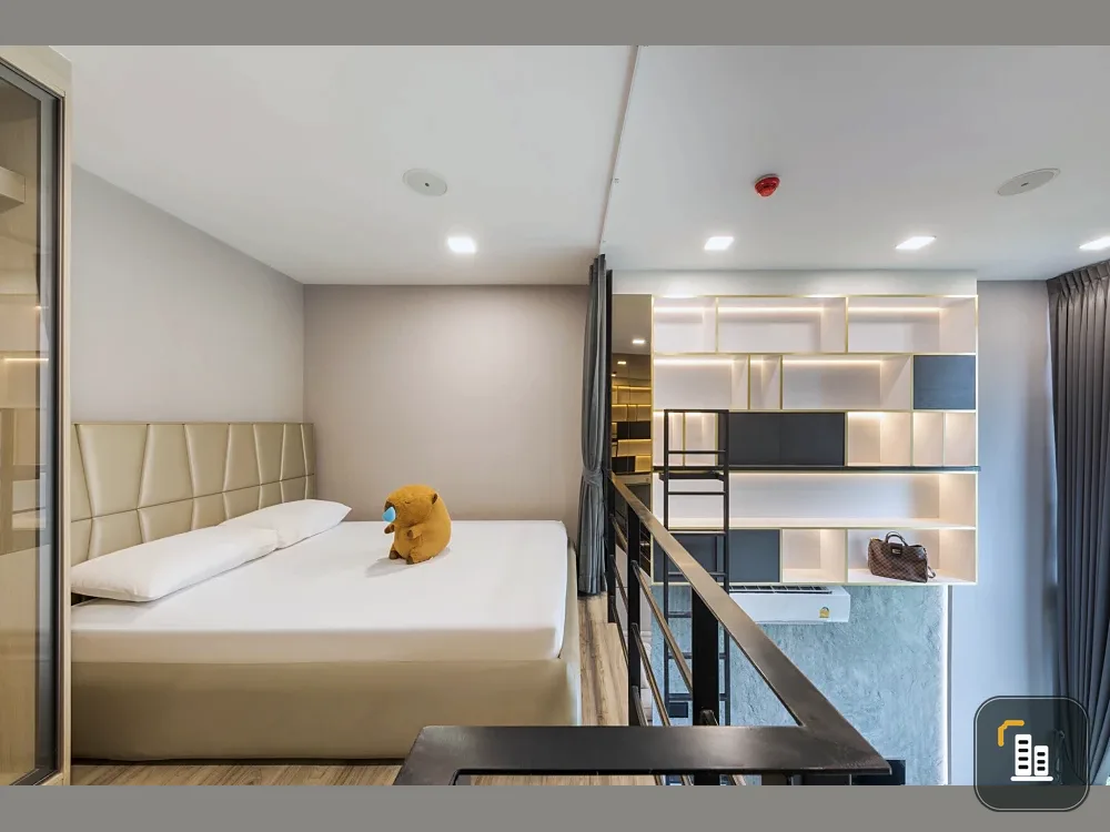 For rent: Kave Mutant Salaya, north-facing room, good location, high ceiling, airy, beautifully decorated in a controlled tone. Reserve now!