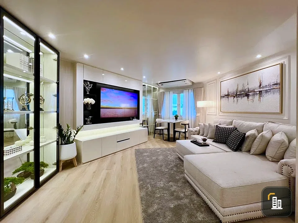 For sale or rent: Fortune Condo Town, city view, 2 bedrooms, 2 bathrooms, fully furnished, fully decorated + appliances as shown in the picture.