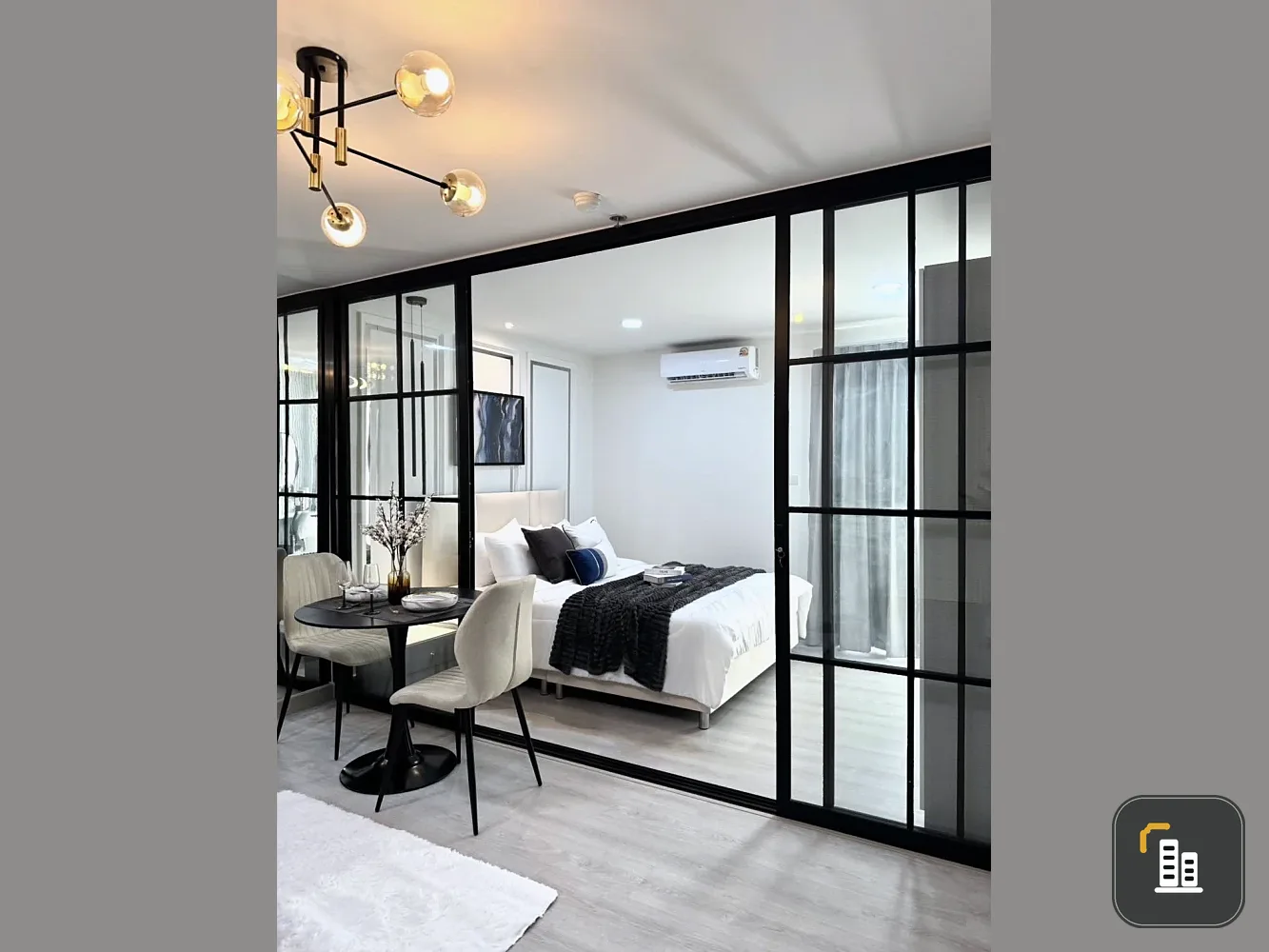 For sale: Regent Home 5 Ratchada 19, beautifully decorated room with a stunning theme, fully furnished, great location, hurry and reserve now!