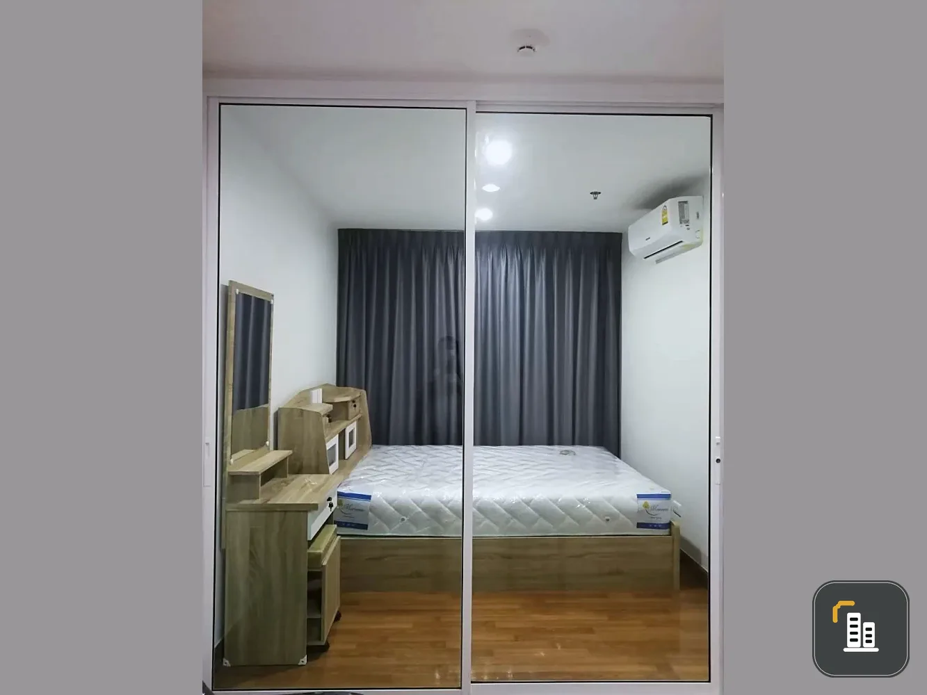 Regent Home Bangson for sale, nice room, 10th floor, comes with complete furniture, reserve now.