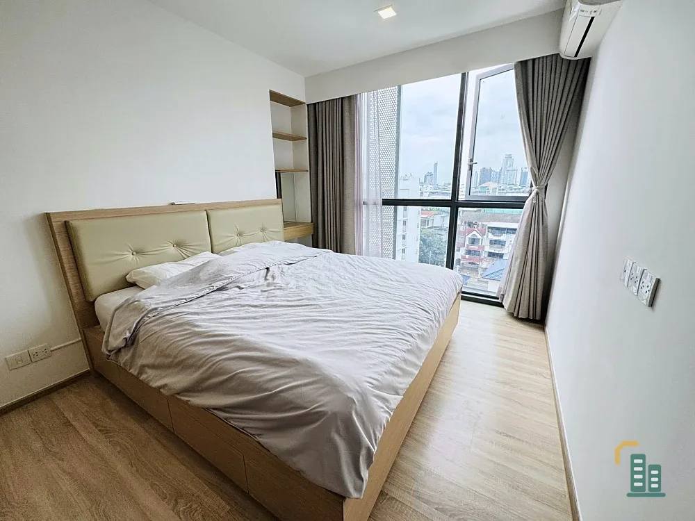 Taka Haus Ekkamai 12 for sale/rent, few units, private, quiet, no buildings blocking the surrounding area, with built-in furniture, reserve now.