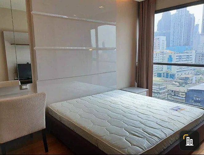 The Address Sathorn for rent, spacious room, plenty of living space, convenient and complete in one place. Come reserve today.