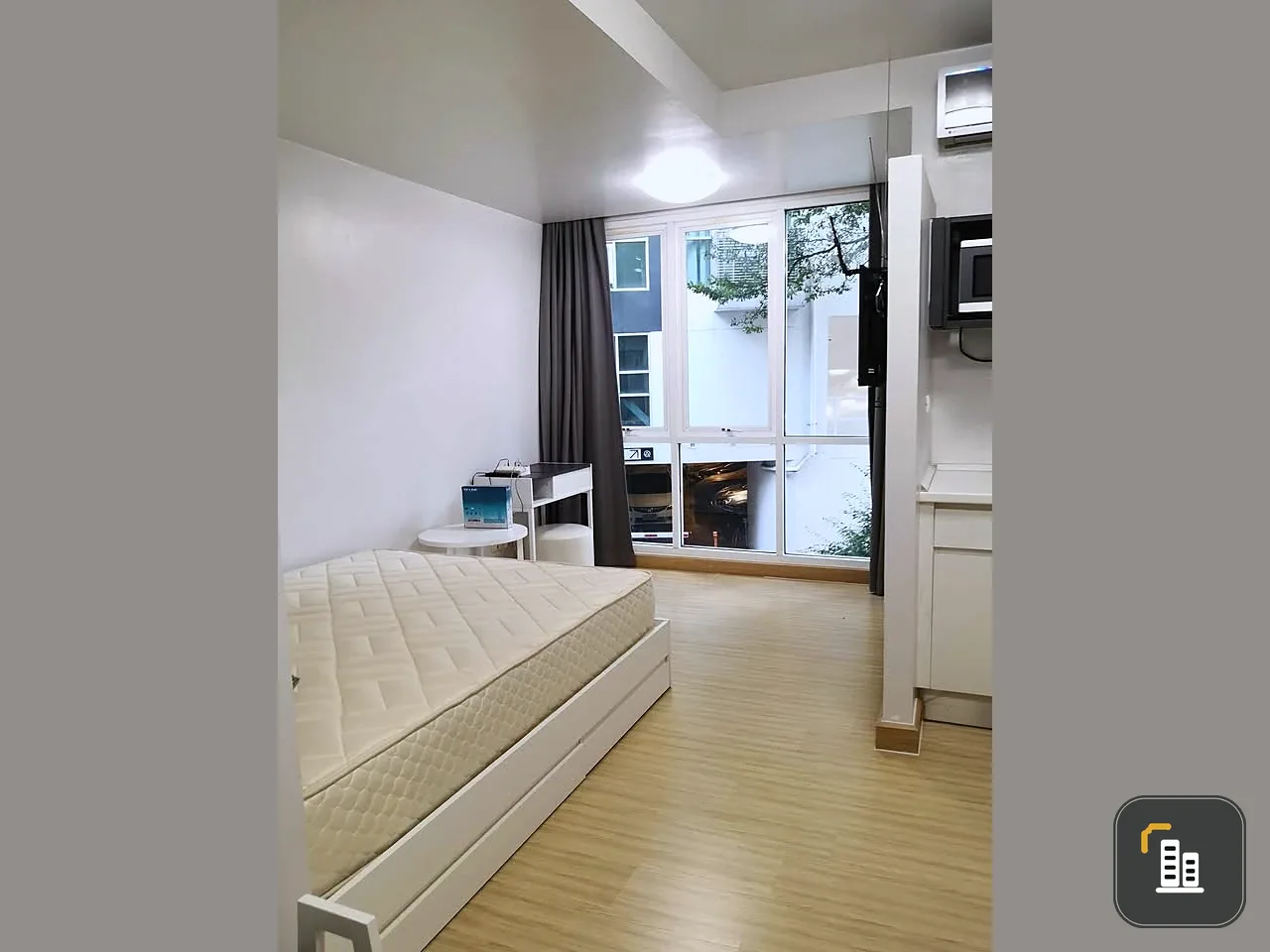 For sale: Garden Asoke-Rama 9, 1st floor room, good location, convenient transportation, fully furnished. Don't miss out on this great deal!