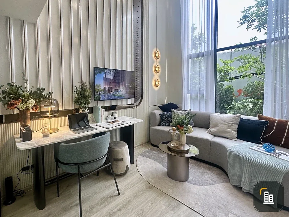 Selling down payment for The Origin Pinklao. Pet-friendly room. Room next to fire escape, not next to elevator, not next to garbage room. Must arrange