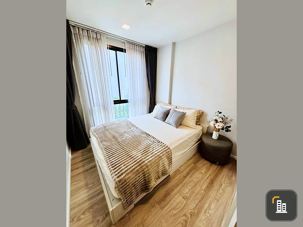 For sale: Kensington Phahonyothin-Kaset. The room is simply decorated but fully equipped. If you don't reserve, you'll miss out!