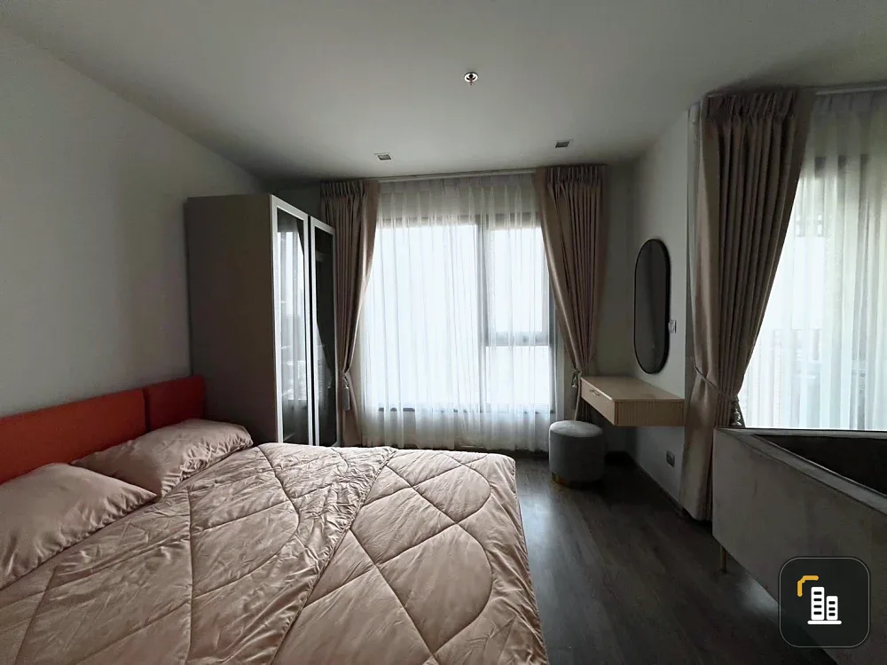 For rent: Life Ladprao Valley, high floor, ready to move in, fully furnished, reserve now.