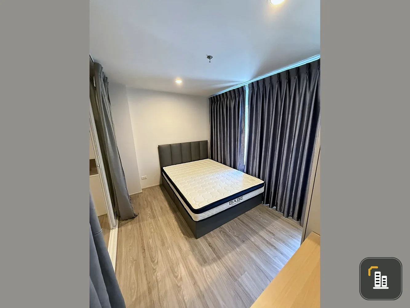 For rent: Regent Home Bangna, room on a very high floor, fully furnished, ready to move in.