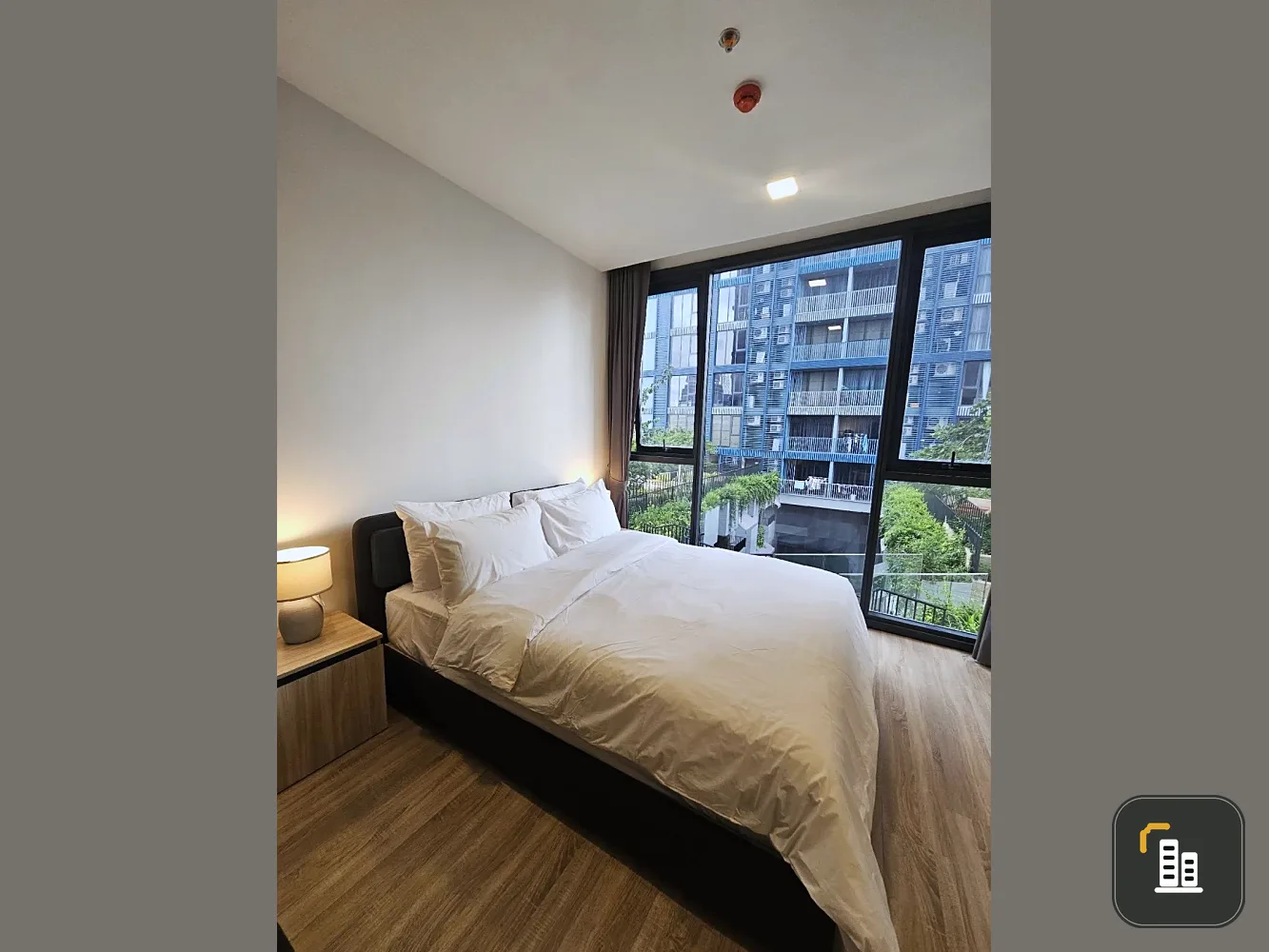 For rent: XT Phayathai, a nice room on the 17th floor, good location, beautiful view, fully furnished. With such a good deal,what are you waiting for?