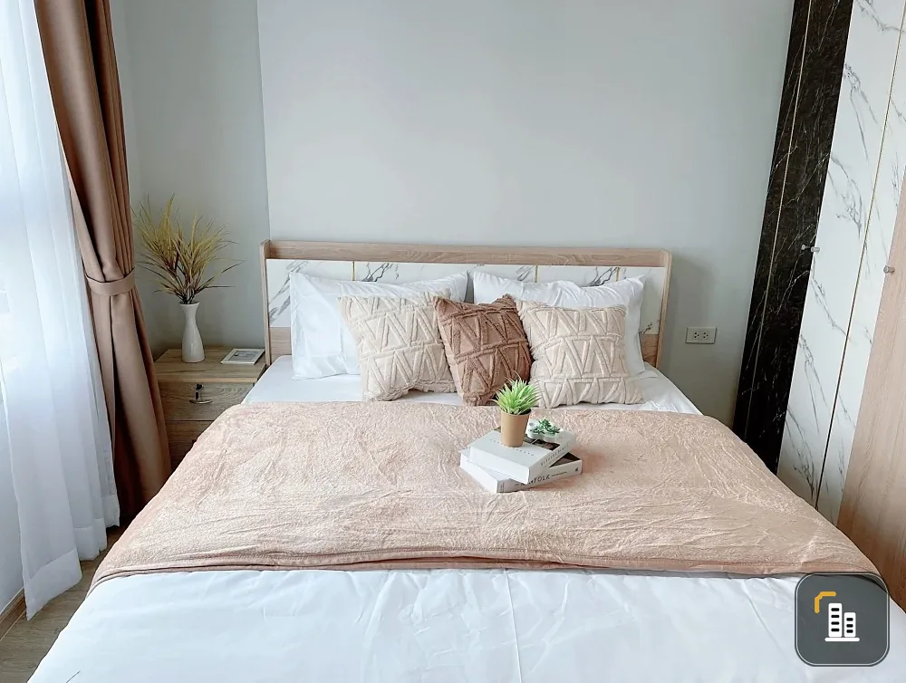 For rent: Rich Park @ Chaophraya, 11th floor room, fully furnished and equipped with appliances. Just bring your bags and move in!