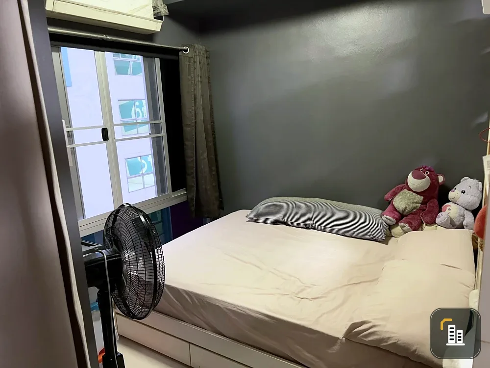 For sale: The Log 3 Sukhumvit 101/1, a lovely room on the 6th floor, good location, convenient transportation, great common area, reserve now!