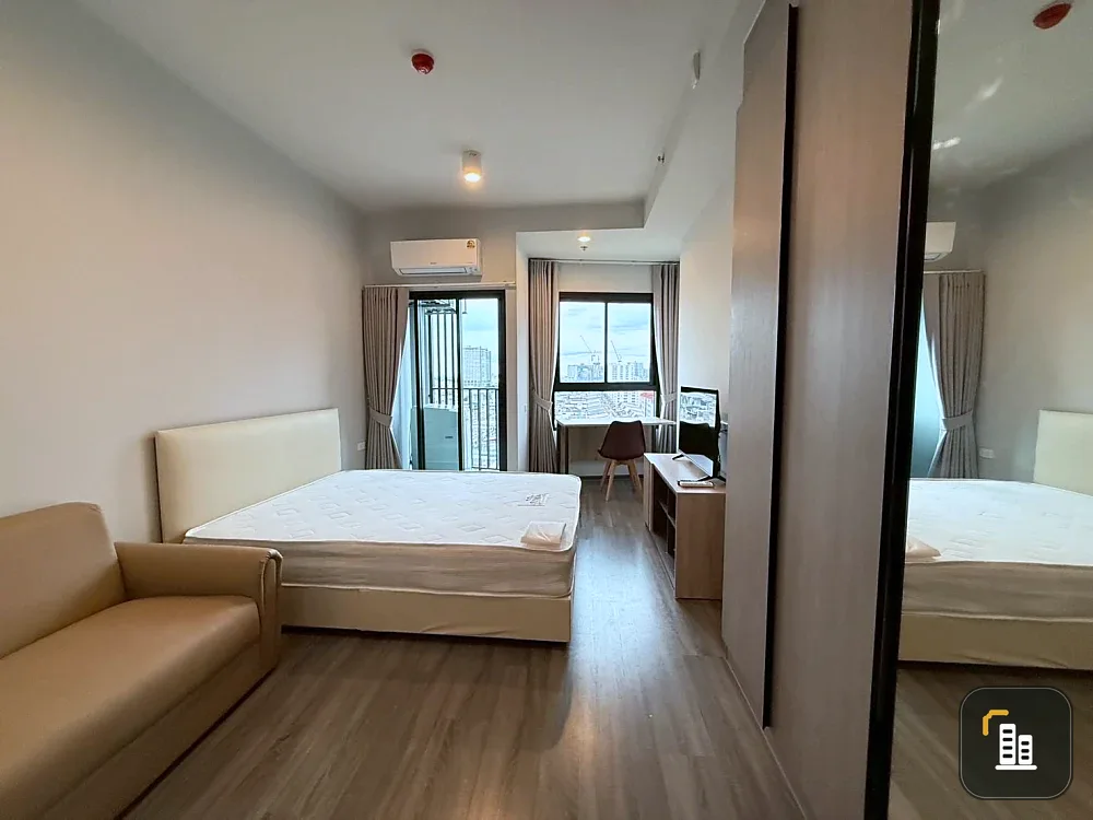 For rent: Ideo Ramkhamhaeng - Lamsalee Station, front view, swimming pool, fully furnished and appliances, ready to move in.