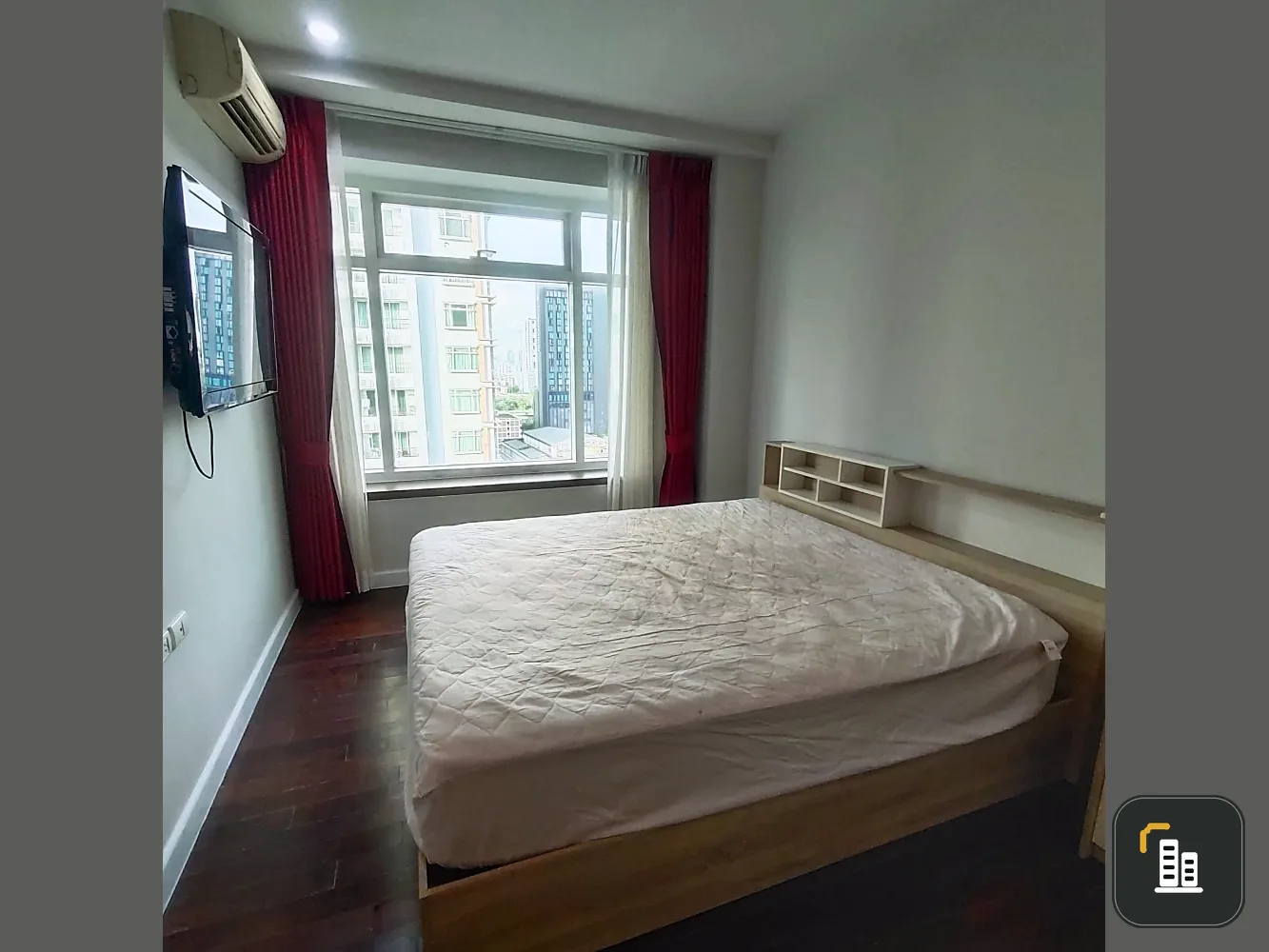 Circle Condominium for rent, spacious room, comfortable living, lots of usable space, interested, reserve now.