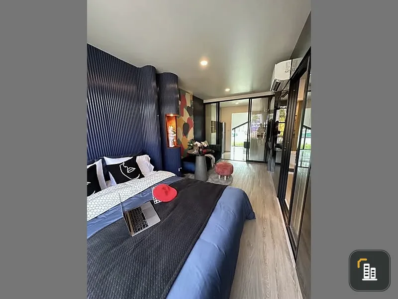 Down payment for sale Origin Play Bangkhunnon Triple Station, 18th floor, city view, nice to live in, buy now.