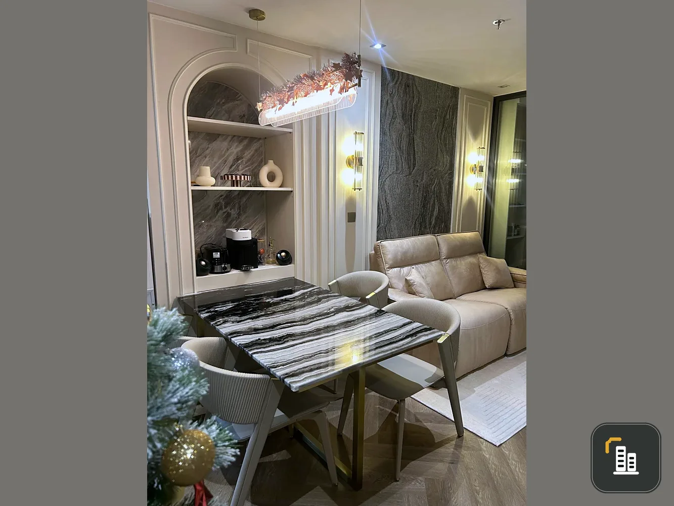 For rent: Life Phahon-Ladprao, 19th floor, built-in, fully furnished, ready to move in. Interested? Reserve now!