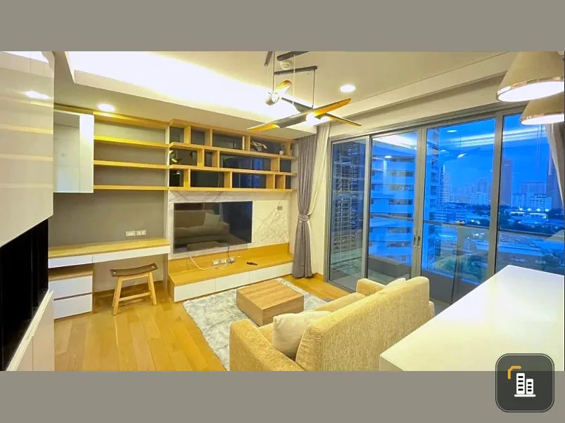 For rent: The Lumpini 24, corner room, great view, fully furnished, nice to live in. If interested, hurry and reserve now, don't delay.