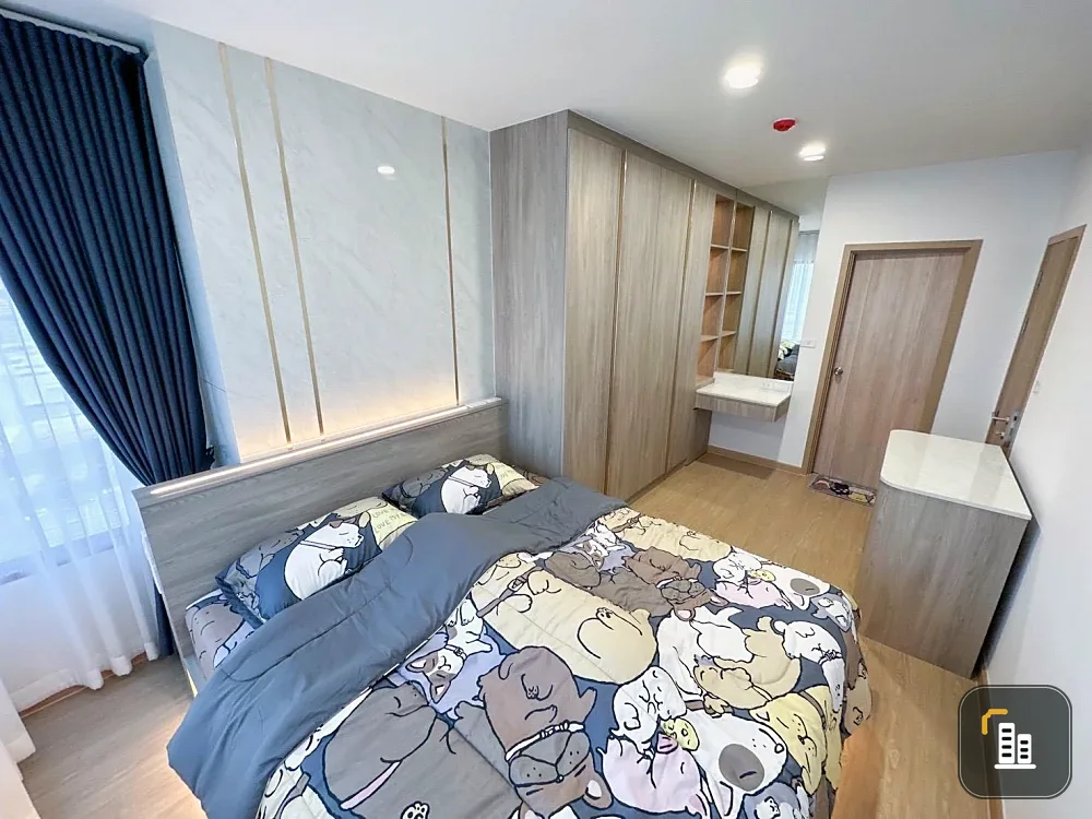 For sale: The Livin Phetkasem 37, beautifully decorated room with a theme, plenty of usable space, high-quality built-in furniture. Reserve now!