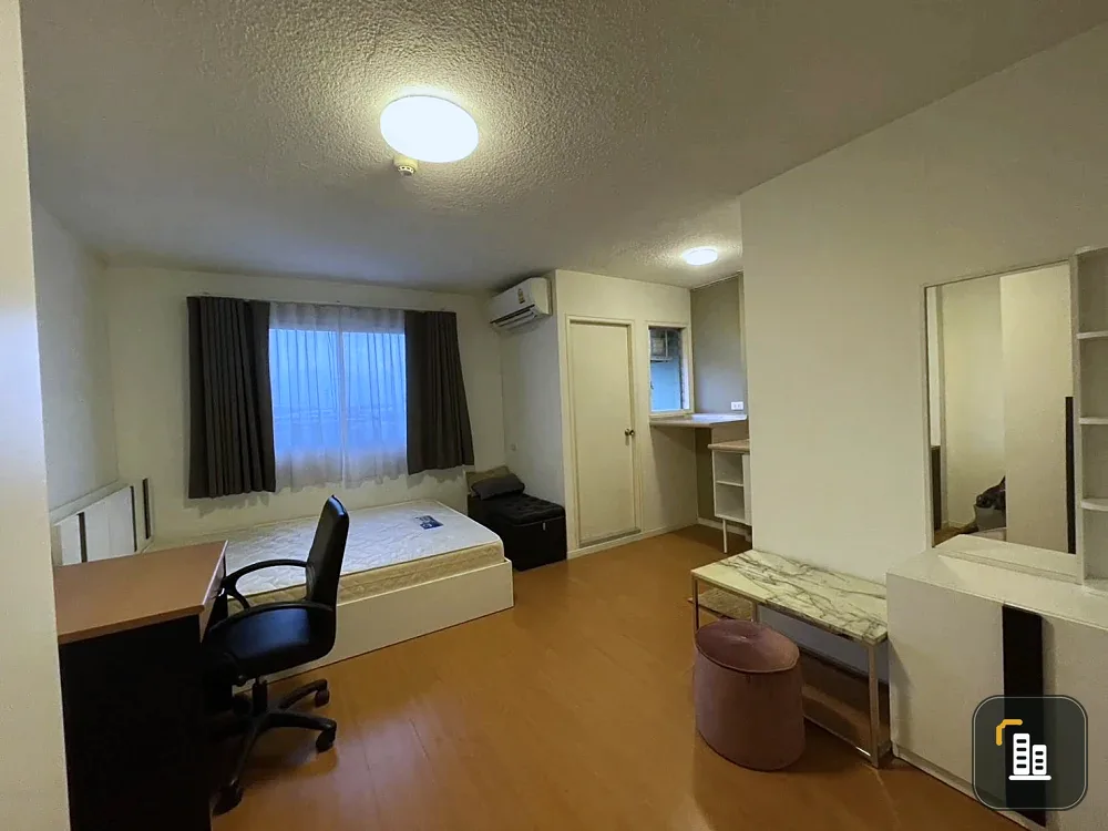 For sale: Lumpini Condo Town Romklao – Suvarnabhumi, 1 bedroom, 1 bathroom, fully furnished, complete amenities, don't miss out!