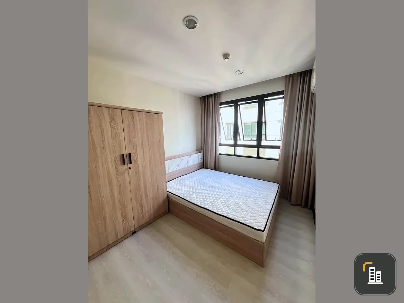 Condo for rent, Thames Residence, ready to move in. Fully furnished. Just bring your belongings and you can move right in.