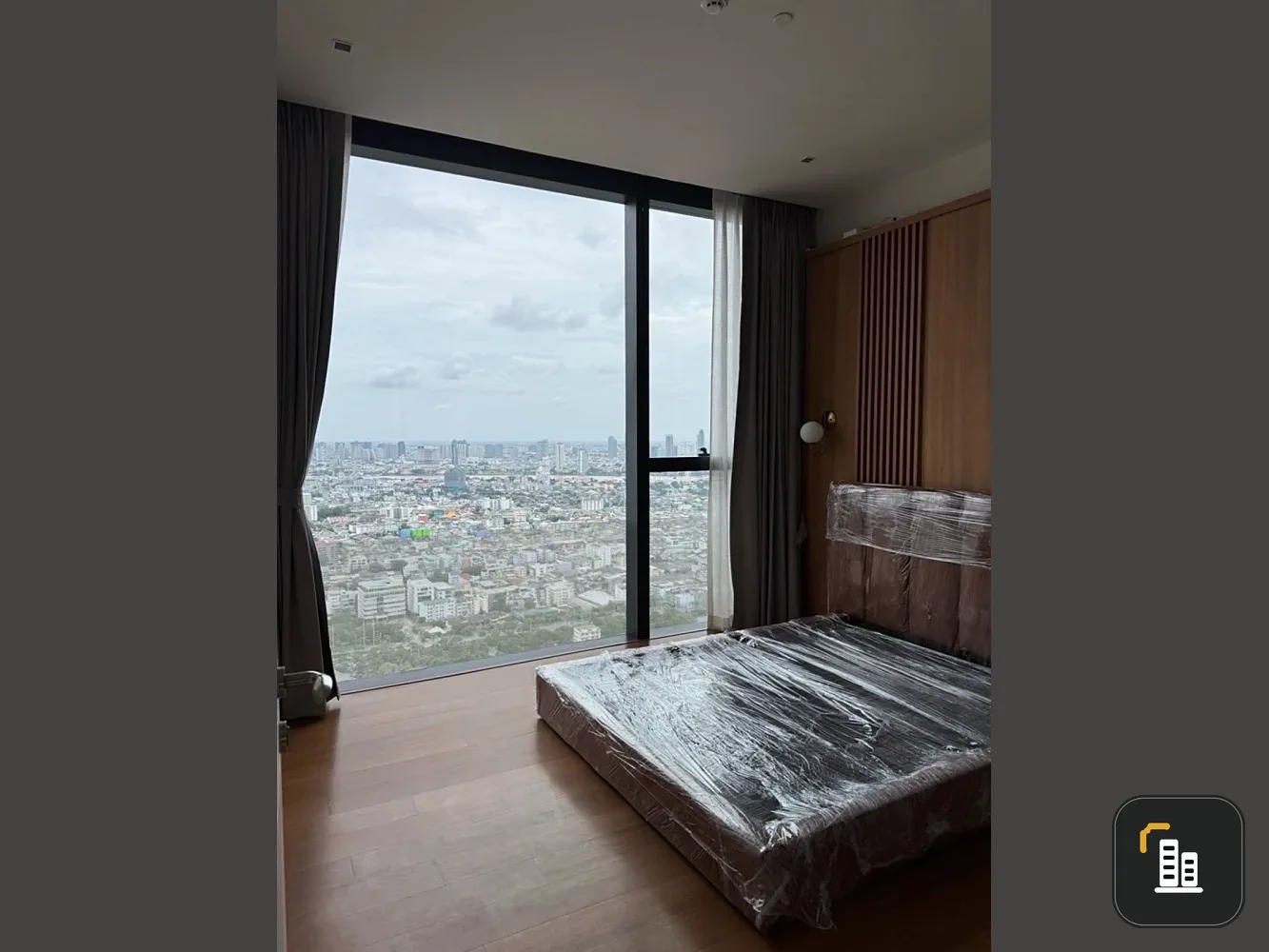 For rent: Kanapaya Residence, 4 bedrooms. Spacious and comfortable. Book now! Don't miss out!