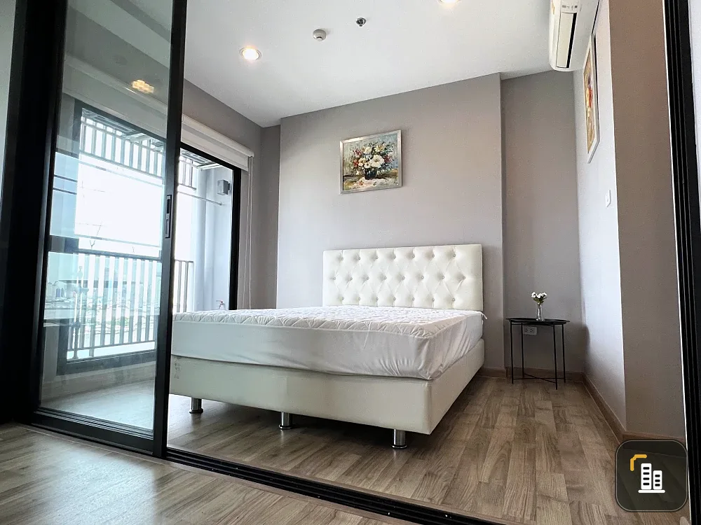 Selling Niche Mono Charoen Nakorn, high-floor unit. Comfortable living space and complete amenities. Book now before it's too late!!!