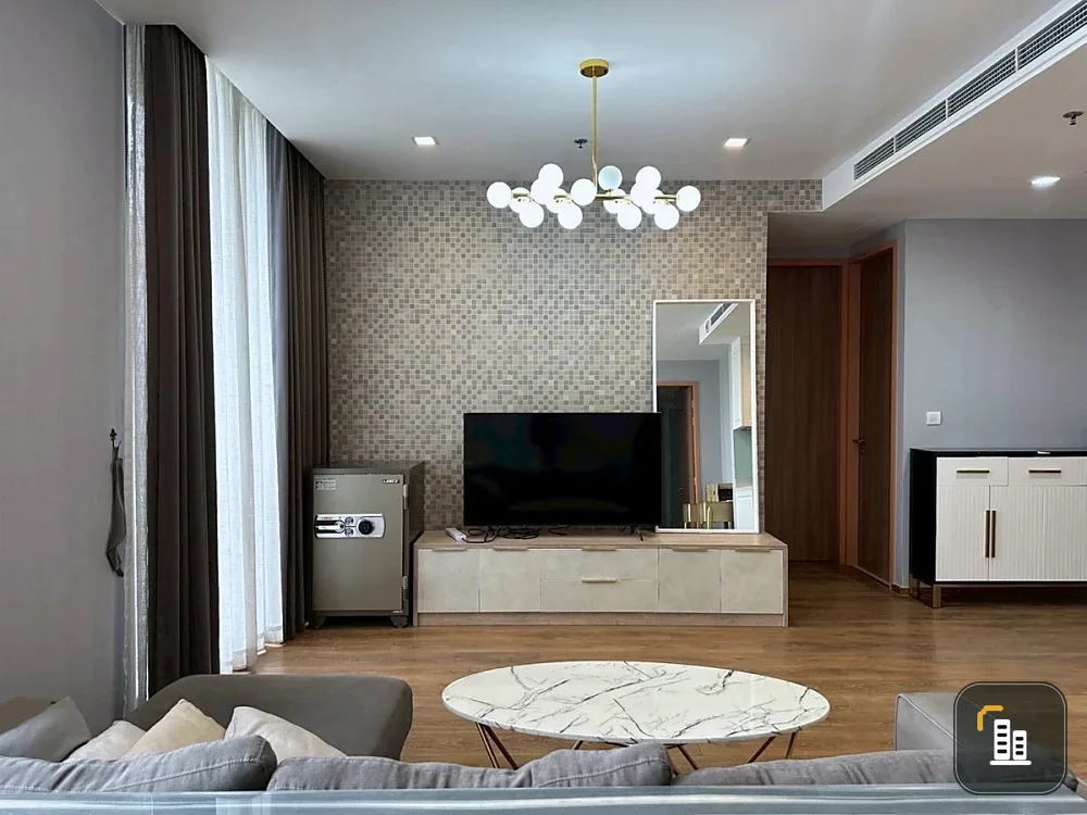 For rent: Noble Be Sukhumvit 33, 16th floor, fully furnished unit, ready to move in. Book now!